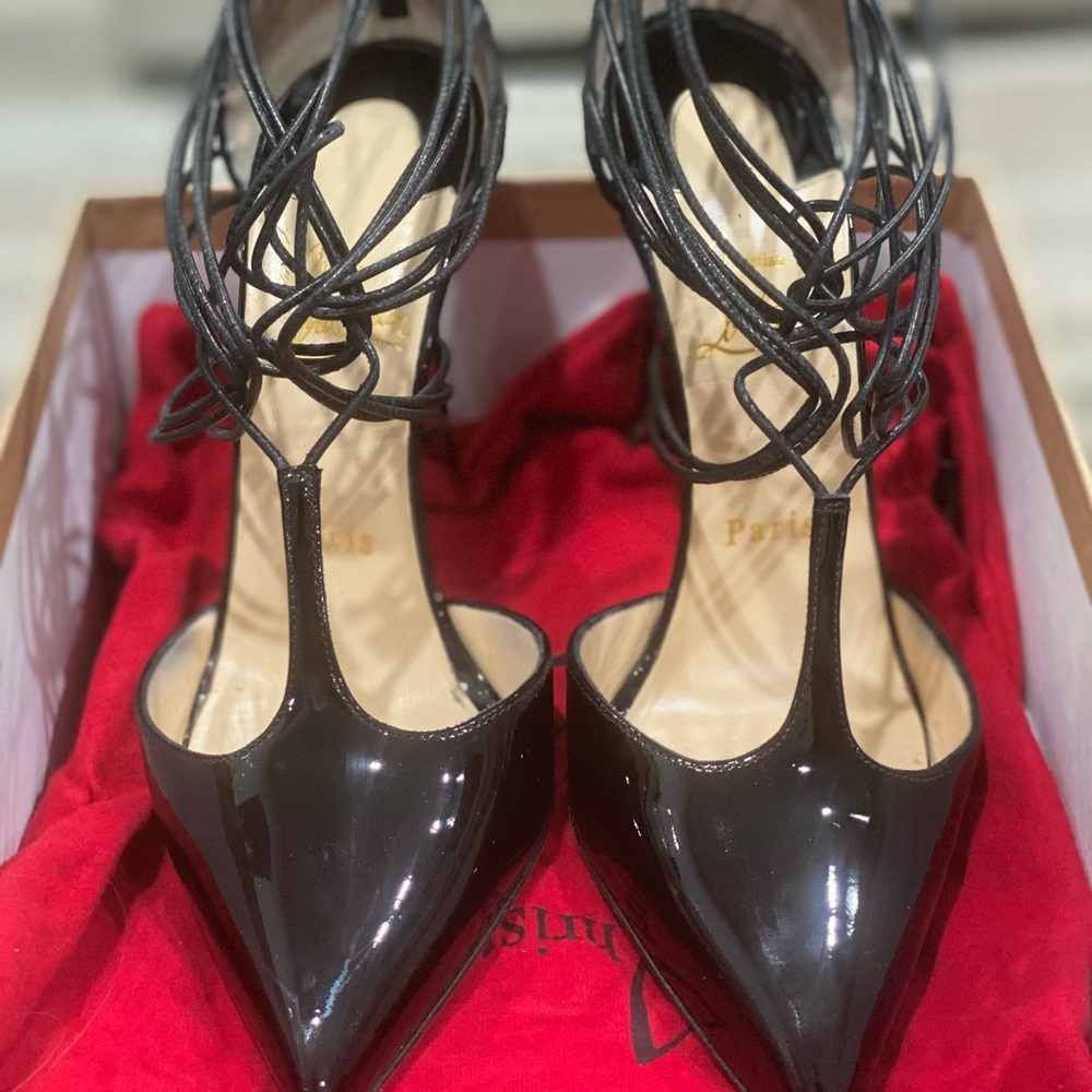 CONFUSA 100 PATENT BLACK